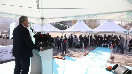 Melikgazi Belediyesi 2021 yılını temel atma ile tamamladı