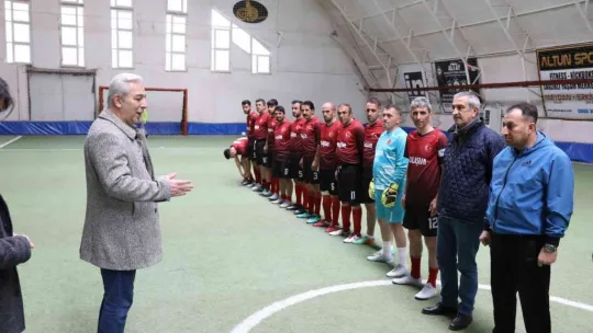 Melikgazi Belediyesi Dayanışma Ve Dostluk Futbol Turnuvası başladı