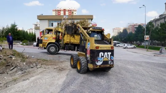 Melikgazi Belediyesi, mahallelerdeki temizlik çalışmalarını sürdürüyor