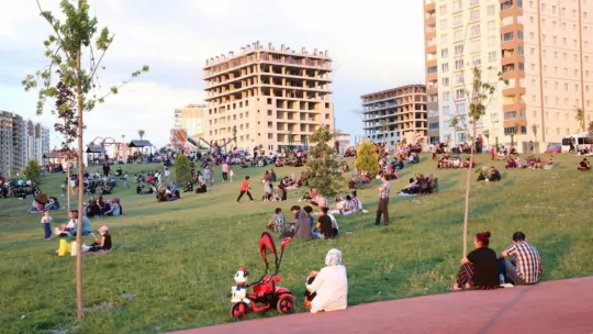 Melikgazi park ve yeşil alanları vatandaşın gözdesi oldu