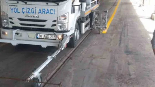 Melikgazi Belediyesi pazar yerlerinde bakım onarım yapıyor