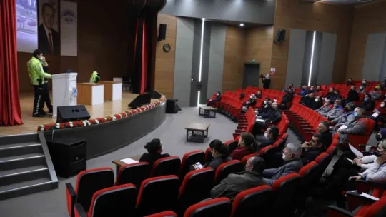 Melikgazi Belediyesi personeline güvenli sürüş eğitimi