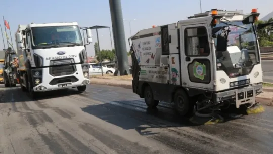 Melikgazi Belediyesi toplu temizlik çalışmalarına devam ediyor