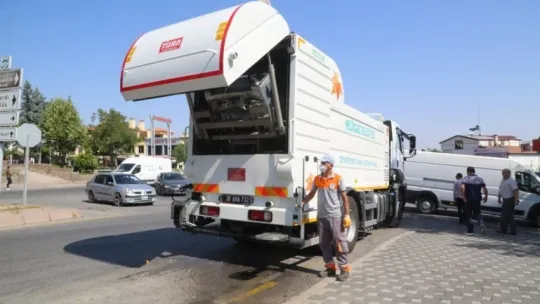 Melikgazi Belediyesi toplu temizlik çalışmalarına devam ediyor