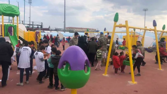 Melikgazi Çadır Kente Oyun Parkı Kurdu