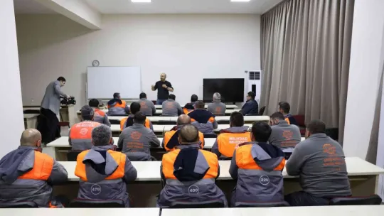 Melikgazi'de daha nitelikli hizmet için belediye üniversite işbirliği ile personele eğitim veriliyor