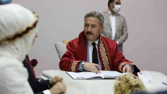Melikgazi'de nikahta 02.02.2022 yoğunluğu