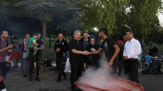 Salça Günlerinde, 3 bin 148 aile salça kaynattı