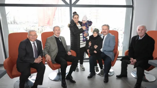Melikgazi'de Türkan Yücesan Akıl Küpü Kütüphanesi hizmete açıldı