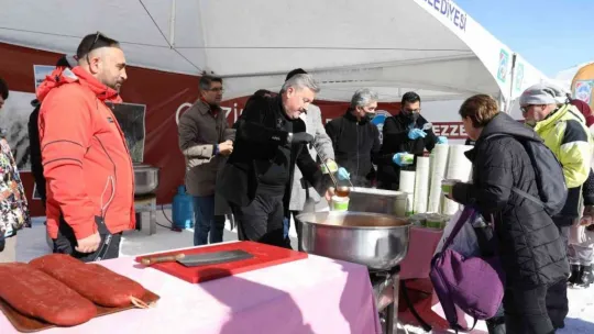 Melikgazi Erciyes'te Kayseri lezzetlerini tanıttı
