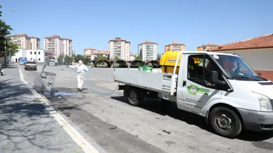 Melikgazi her mahallede 7 gün ilaçlama yapıyor