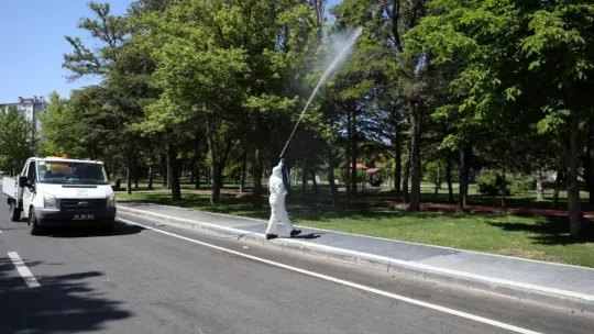 Melikgazi her mahallede 7 gün ilaçlama yapıyor