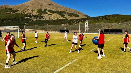 Melikgazi Kayseri Basketbol'un Erciyes kampı sona erdi