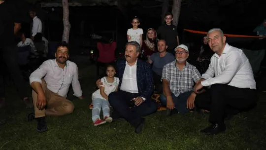 Melikgazi Mahalle buluşmalarında genç yaşlı bir arada eğlendi