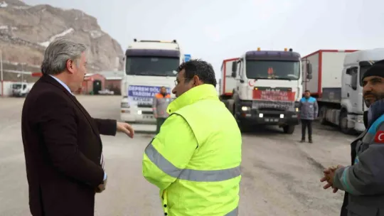 Melikgazi'nin Personel ve İş Makineleri ile Kahramanmaraş'a Desteği Devam Ediyor