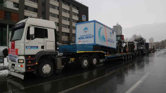 Melikgazi'nin yardım eli depremzedeler için uzandı