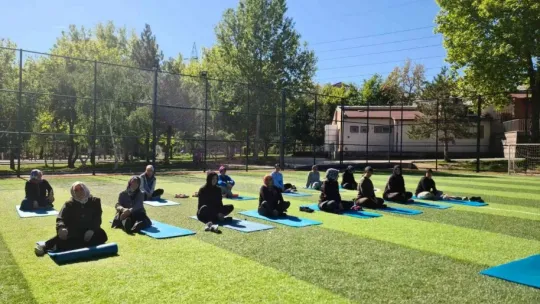 Melikgazi sağlıklı yaşam için güne sporla başlıyor