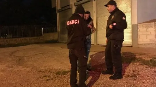 Metruk bina uygulamasında hırsızlık şüphelisi 45 kişi yakalandı