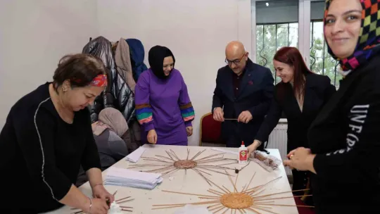 Milletvekili Cıngı: 'Sosyal belediyeciliğin en güzel örnekleri Talas'ta'