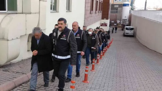 Milyonluk tütün operasyonunda gözaltına alınan 18 kişi adliyede