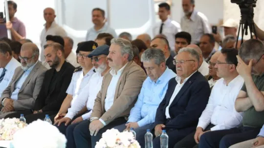 Mimarisiyle Kayseri'de tek olan Saçmacı Cami ibadete açıldı