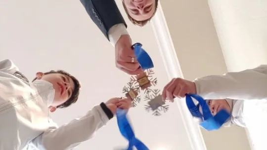 Minik snowboardculardan kaymakama ziyaret