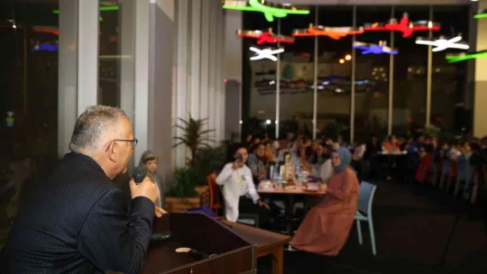 Miniklerden Başkan Büyükkılıç'a sevgi