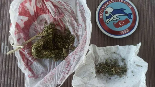 Motosikletli polis timleri 'suça' geçit vermedi