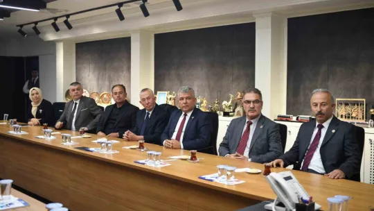 Muhtarlardan Başkan Büyükkılıç'a 19 Ekim ziyareti