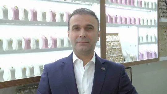 Nakitler altına, altınlar 'bilekliğe'