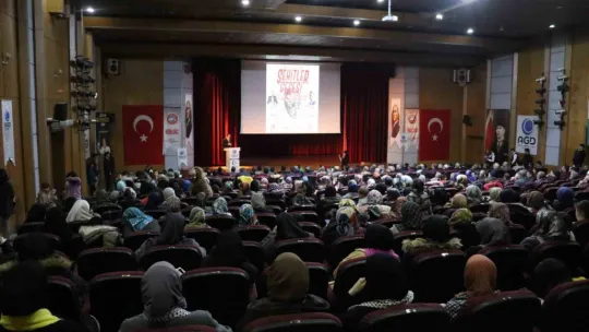 Şehitler ve Necmettin Erbakan Kayseri'de anıldı