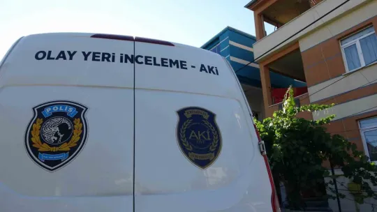 Oğlunu kurtarmak isteyen anne yaralandı