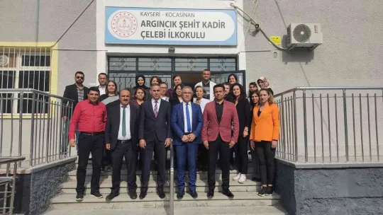 Öğrenci ve öğretmenlerden muhteşem gösteri