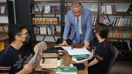 Öğrencileri sevindiren kütüphane