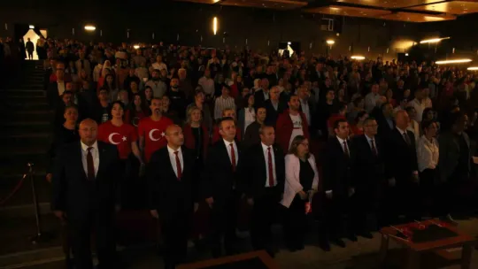 Öğrencilerin 'Cumhuriyet' coşkusu
