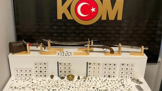 Operasyonda tarihi eser fışkırdı