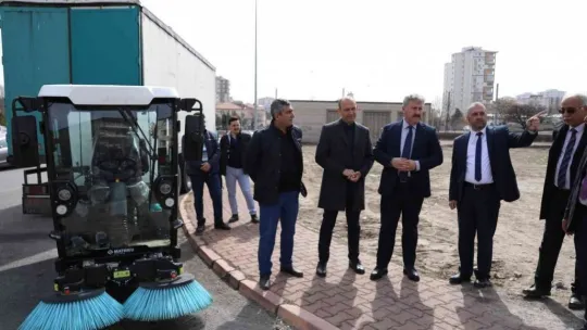 Osman Kavuncu ve Esentepe Mahallesi'nde ilkbahar temizliği başladı