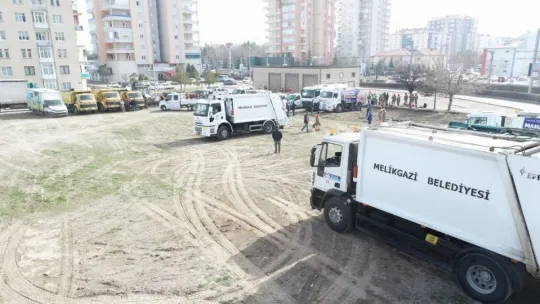 Osman Kavuncu ve Esentepe Mahallesi'nde ilkbahar temizliği başladı