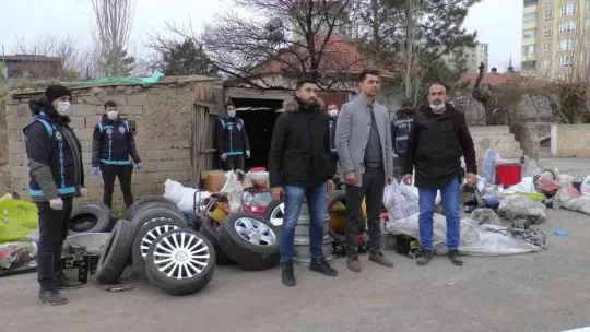 Oto aksesuarcısı değil, hırsızların evi