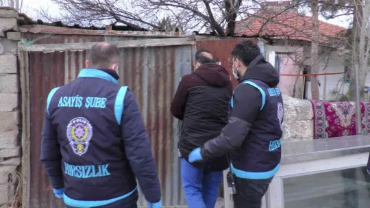 Oto aksesuarcısı değil, hırsızların evi