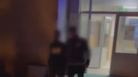 Oto hırsızları polisten kaçamadı