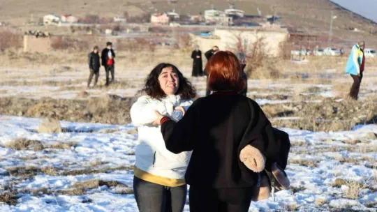 Otobüs devrildi ölü ve çok sayıda yaralı var
