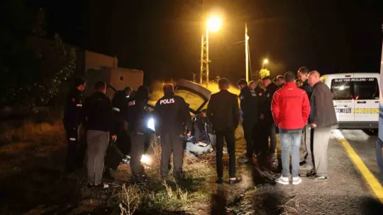 Otomobil su kanalına düştü: 1 ölü