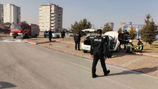 Otomobildeki piknik tüpünden sızan gaz patladı: 1 yaralı