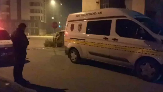 Otomobilden tüfekle ateş açıldı, evinin önündeki çocuk yaralandı