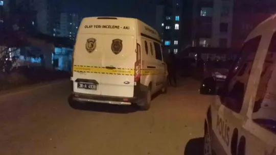 Otomobilden tüfekle ateş açıldı, evinin önündeki çocuk yaralandı