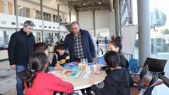 Özçelik-İş Sendikası Genel Başkanı Değirmenci: '7 bin üyemize 15 milyon TL'lik yardım yapıyoruz'