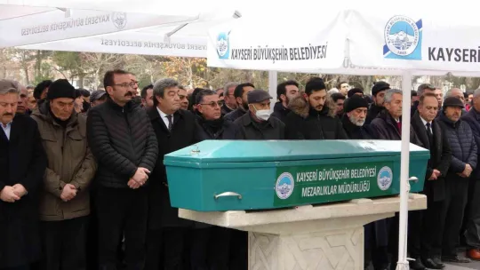 Özdemir, son yolculuğuna uğurlandı