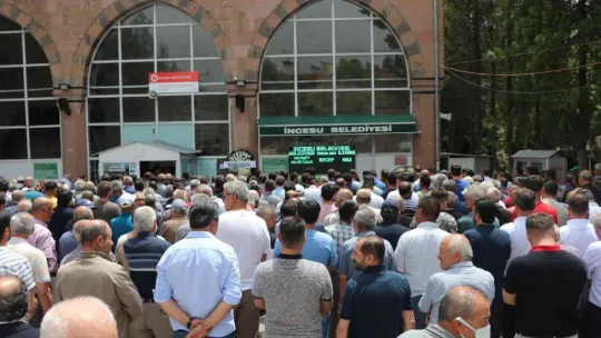 Özen son yolculuğuna uğurlandı