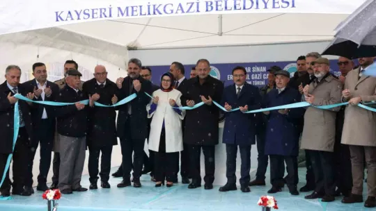 Özhaseki: 'Allah kötüleri iş başına getirmesin diye dua ediyorum'
